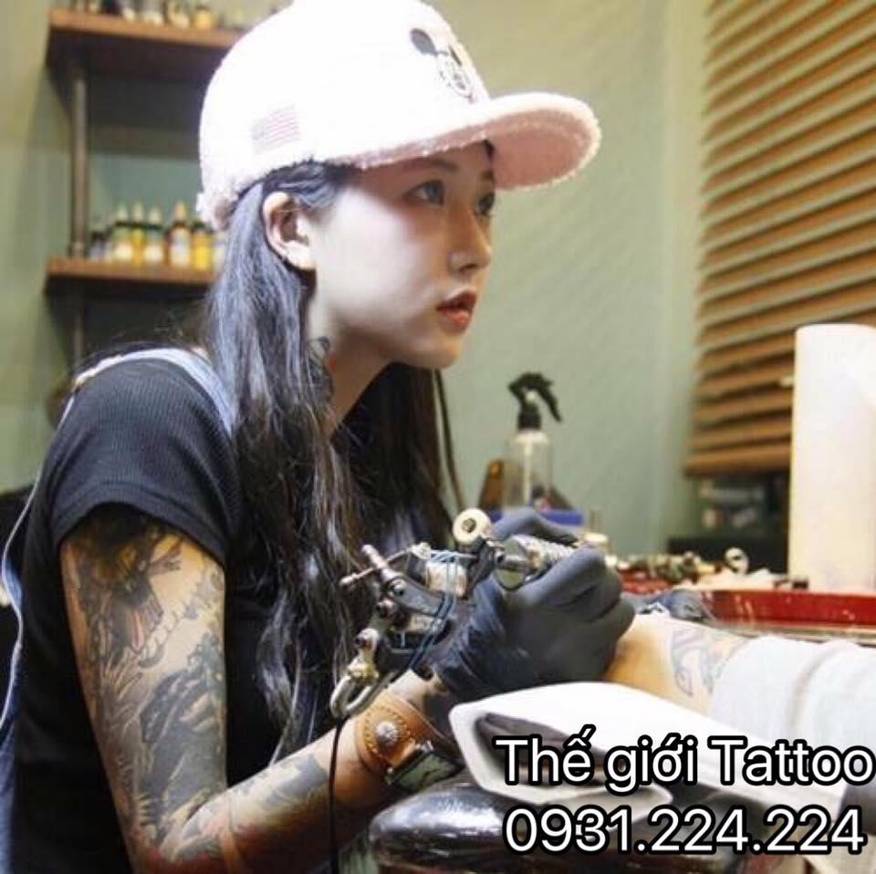 Tattoo girl 